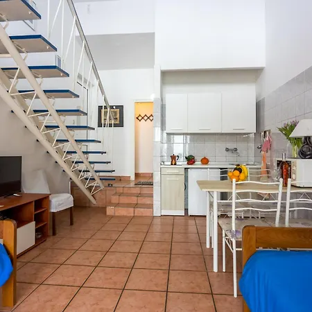Valdarke Vittorio With Sea View Terrace - Happy Feriehus Mali Lošinj